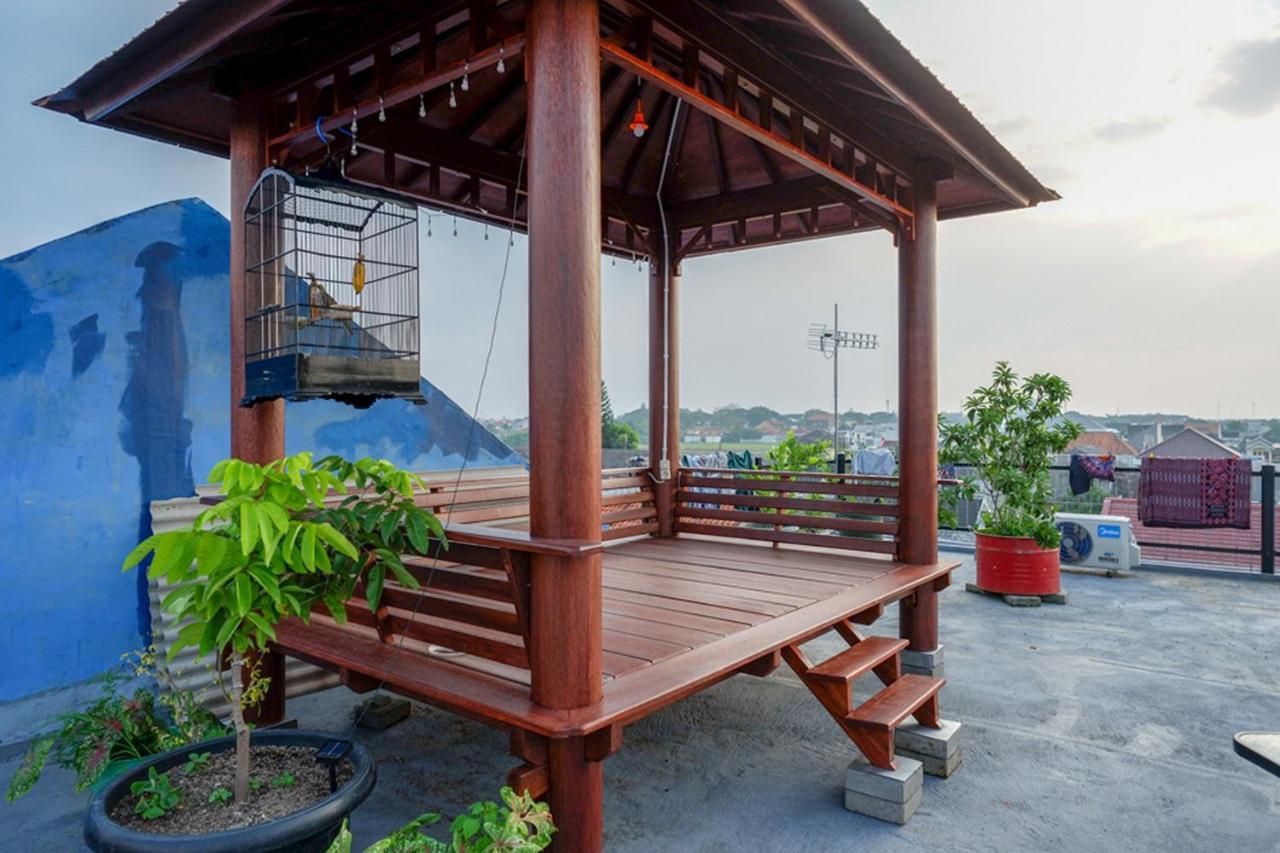 Reddoorz Near Jalan Adi Sucipto Solo Hotel Exterior foto
